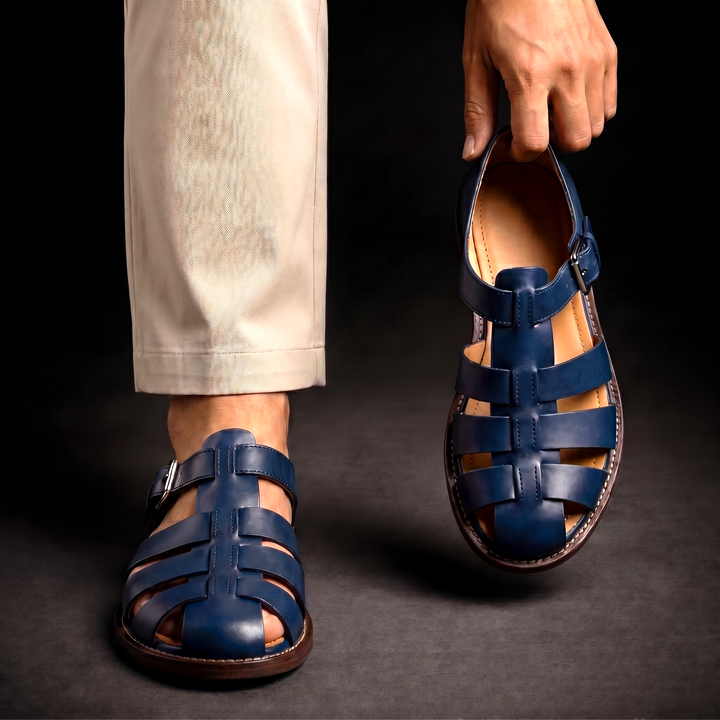 Giovanni | Buckle Sandals