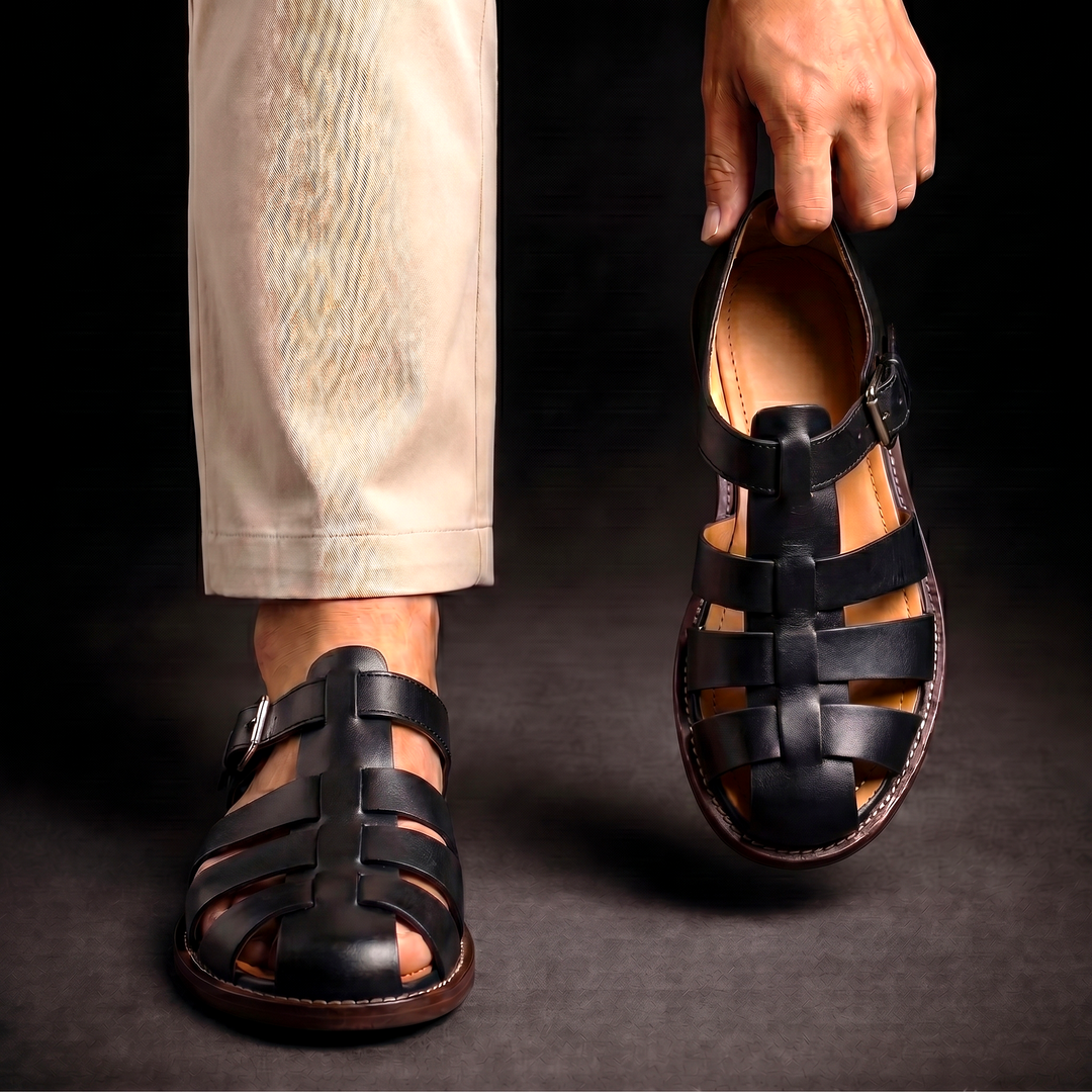 Giovanni | Buckle Sandals