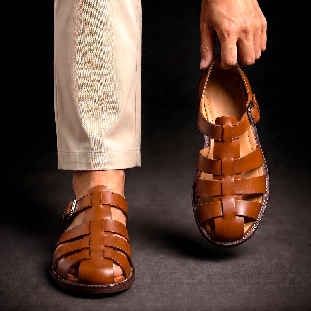 Giovanni | Buckle Sandals