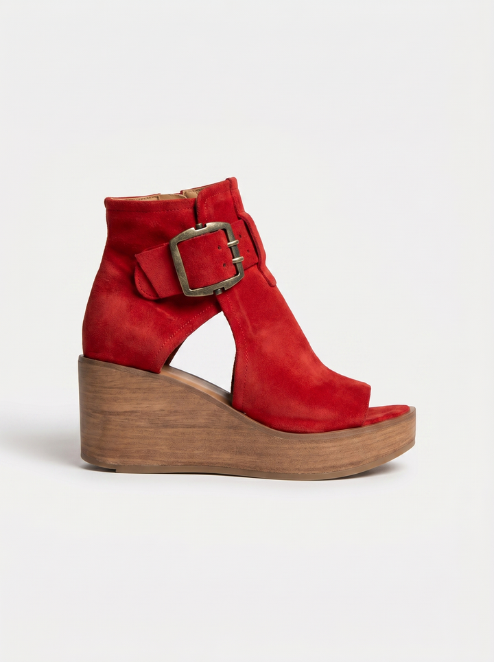 Scarlett | Bold Style. All-Day Comfort